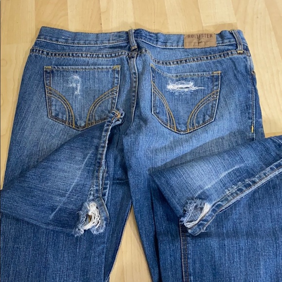 2/$15 Cali flare jeans - Picture 2 of 3